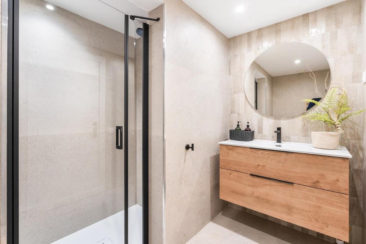 Lodging Apartments Liceu G1 바르셀로나 외부 사진