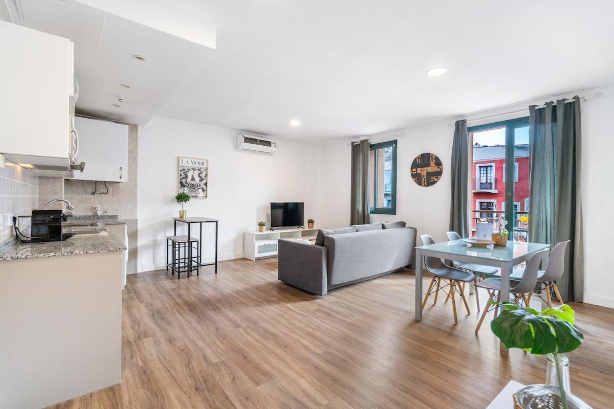 Lodging Apartments Liceu G1 바르셀로나 외부 사진