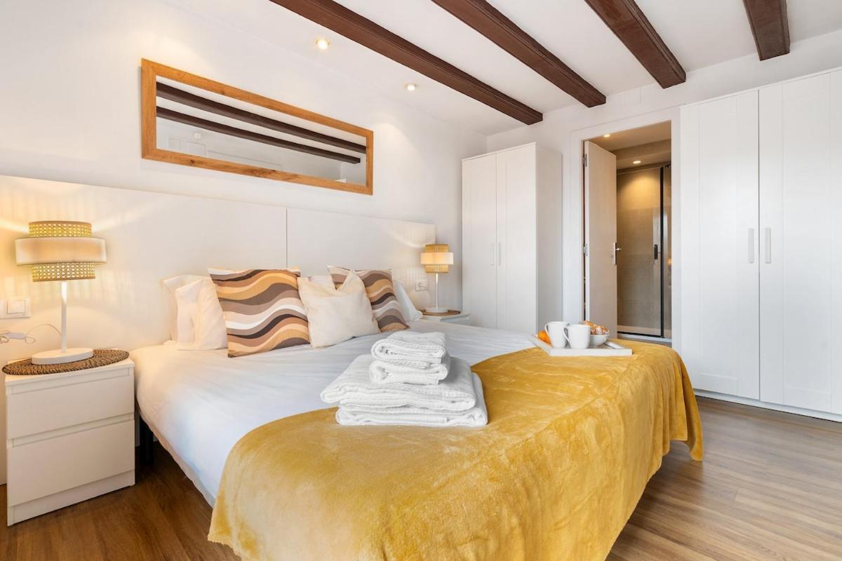 Lodging Apartments Liceu G1 바르셀로나 외부 사진